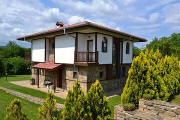 Фотографии Гостевой дом Sichanova Guest House г. Brŭchkovtsi (Болгария) №1 Фото Гостевой дом Sichanova Guest House г. Brŭchkovtsi 1