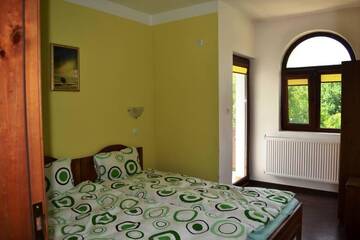 Фото номера Дом с 5 спальнями Гостевой дом Sichanova Guest House г. Brŭchkovtsi 6