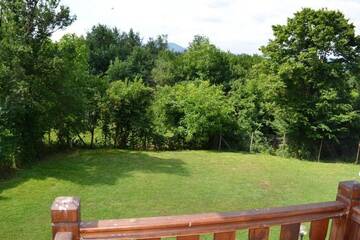 Фото номера Дом с 5 спальнями Гостевой дом Sichanova Guest House г. Brŭchkovtsi 28